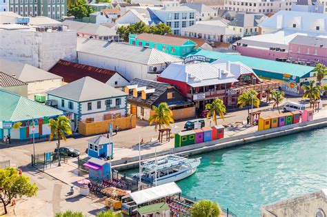 shopping nassau bahamas.